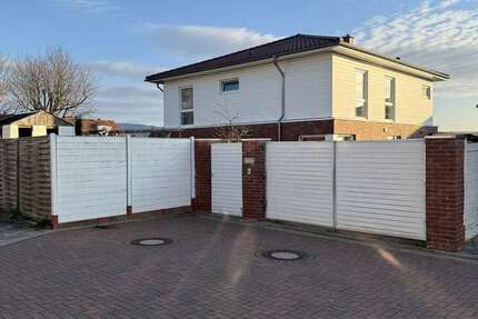 Haus Bad Münder am Deister - 8 Zimmer, 225 m&sup2;, 495.000&euro; | Angebot:25797353