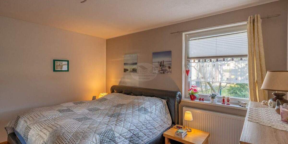Mehrfamilienhaus, Wohnhaus Husum - 6 Zimmer, 231 m&sup2;, 444.900&euro; | Angebot:25661782