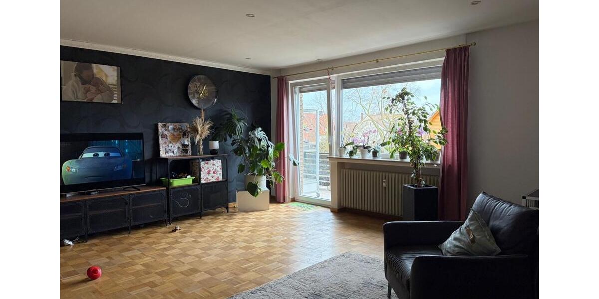 Dachgeschoßwohnung Sachsenhagen - 4 Zimmer, 120 m&sup2;, 1.150&euro; | Angebot:25996355