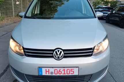 VW Touran 191.046 km 4.599 &euro; Hannover 30419