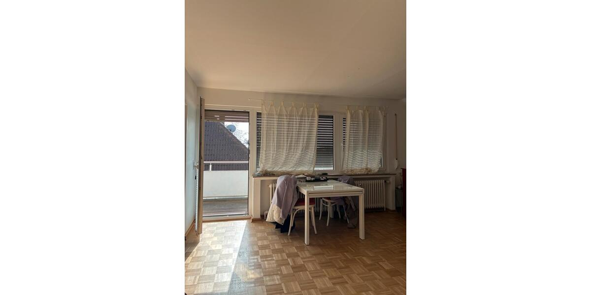 Dachgeschoßwohnung Seelze - 2.5 Zimmer, 72 m&sup2;, 930&euro; | Angebot:25405109