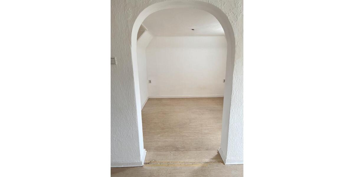 Dachgeschoßwohnung Hannover Nord - 2.5 Zimmer, 58 m&sup2;, 750&euro; | Angebot:25855677