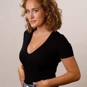 Just Leo LIVE - Frausein ist ein wilder Ritt 26.10.2026 Kulturzentrum Pavillon