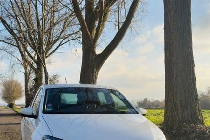 VW Polo 125.000 km 7.400 &euro; Hannover 30171