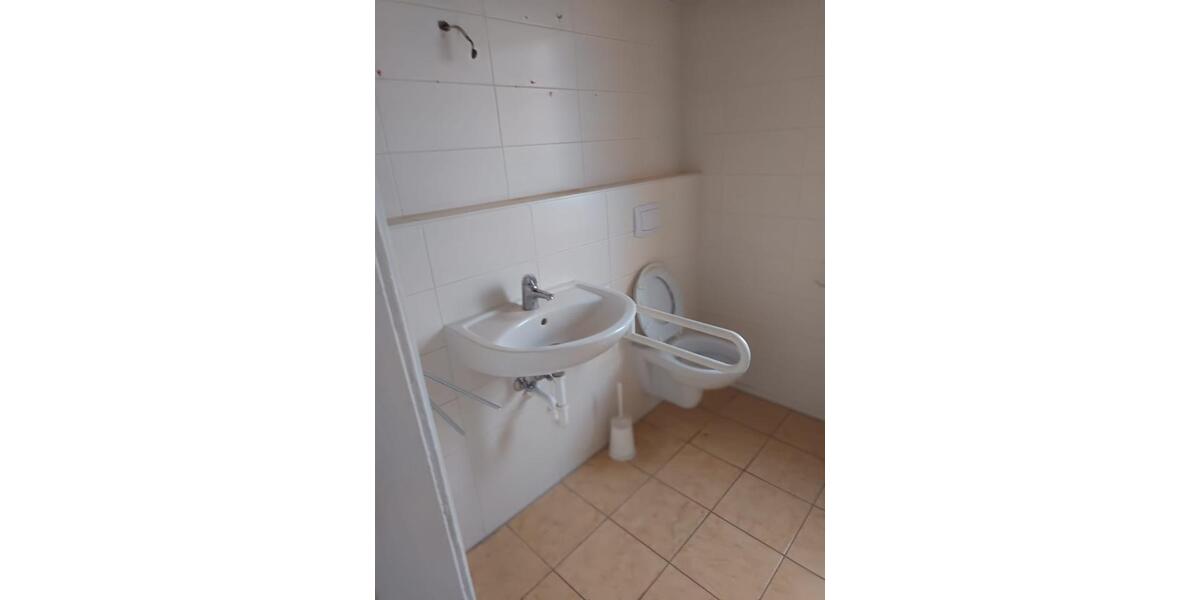 Doppelhaushälfte Sarstedt - 3 Zimmer, 100 m&sup2;, 87.000&euro; | Angebot:25920621