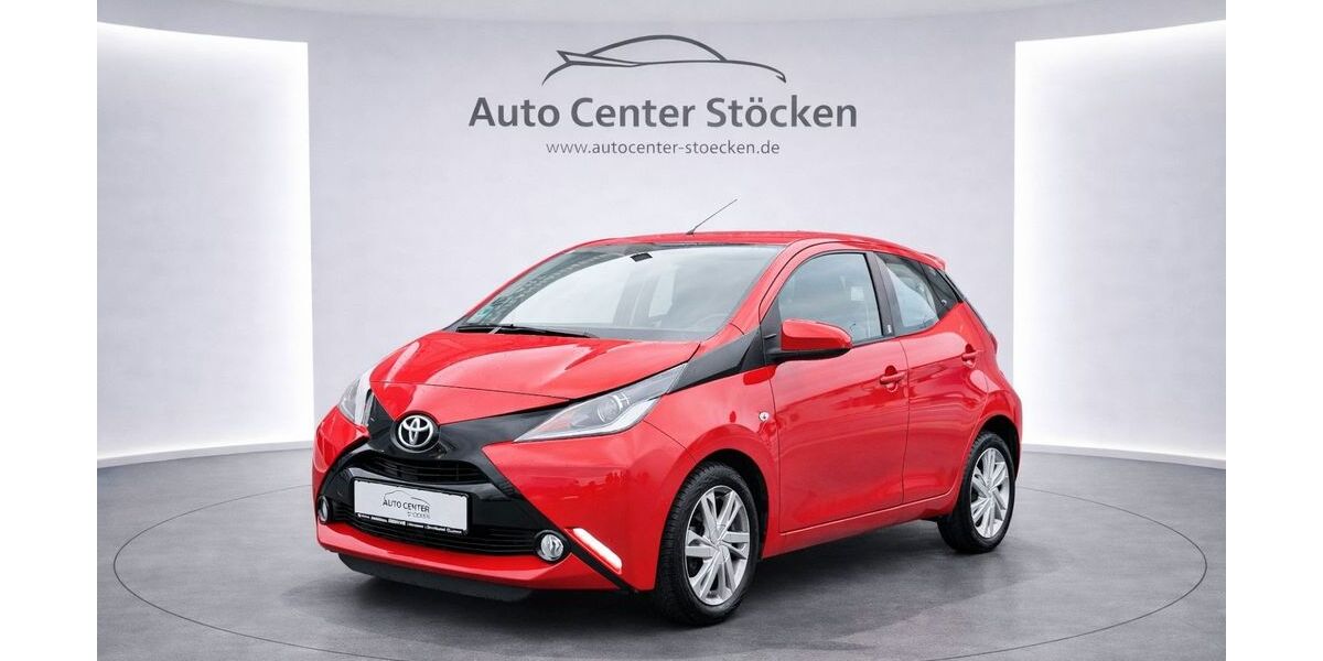 Toyota Aygo (X) 33.218 km 9.450 &euro; Hannover 30419