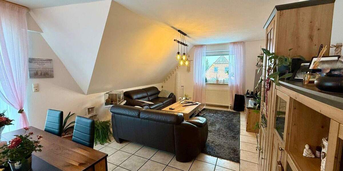 Mehrfamilienhaus, Wohnhaus Neustadt am Rübenberge Suttorf - 7 Zimmer, 180 m&sup2;, 430.000&euro; | Angebot:25699580