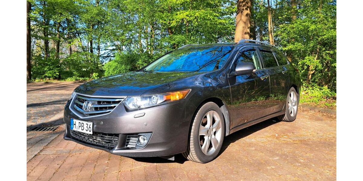 Honda Accord 262.000 km 5.900 &euro; Hannover 30163