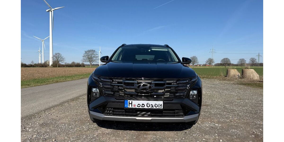 Hyundai TUCSON 11.602 km 25.500 &euro; Barsinghausen 30890