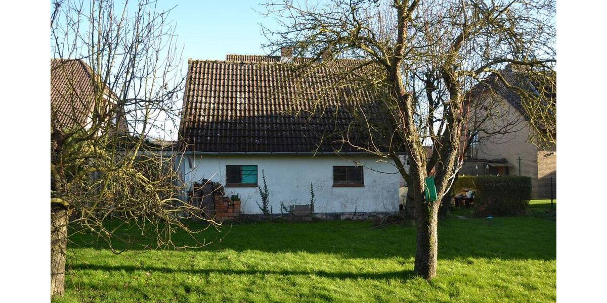 Mehrfamilienhaus, Wohnhaus Barsinghausen Eckerde - 6 Zimmer, 120 m&sup2;, 210.000&euro; | Angebot:25734409