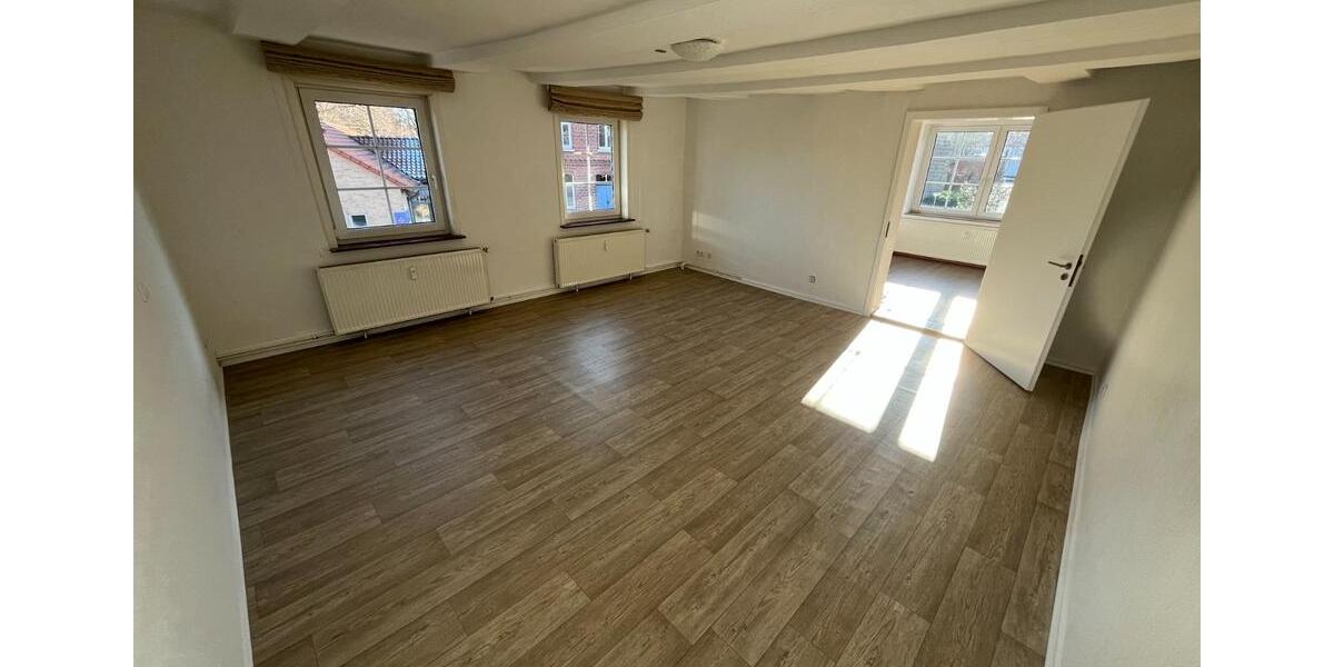 Etagenwohnung Barsinghausen - 3 Zimmer, 100 m&sup2;, 900&euro; | Angebot:25320534