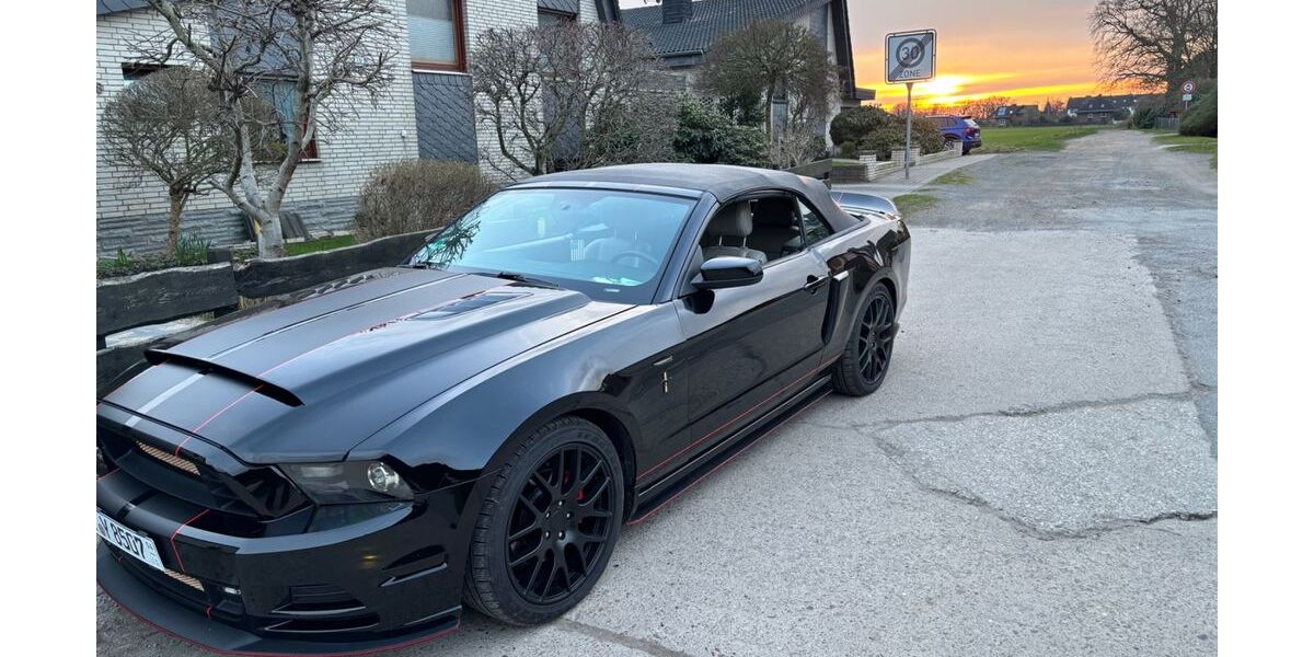 Ford Mustang 125.000 km 18.000 &euro; Garbsen 30826