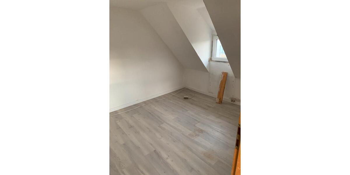 Etagenwohnung Hannover Döhren-Wülfel - 5 Zimmer, 160 m&sup2;, 1.850&euro; | Angebot:25756573