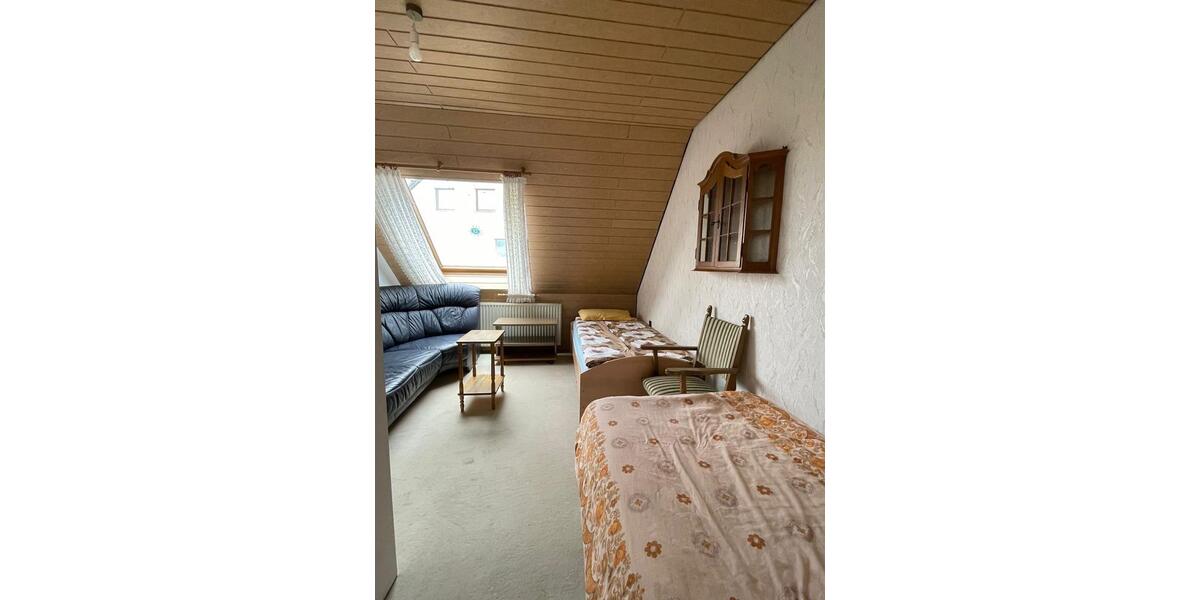 Erdgeschoßwohnung Seelze - 5 Zimmer, 140 m&sup2;, 1.480&euro; | Angebot:25711254