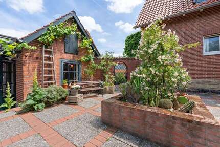 Haus Gehrden - 7 Zimmer, 236 m&sup2;, 850.000&euro; | Angebot:21869901