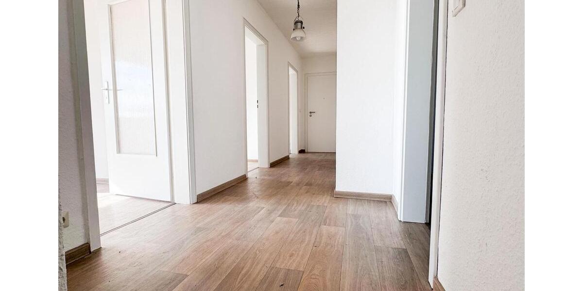 Etagenwohnung Lehrte - 4 Zimmer, 76 m&sup2;, 650&euro; | Angebot:25917975
