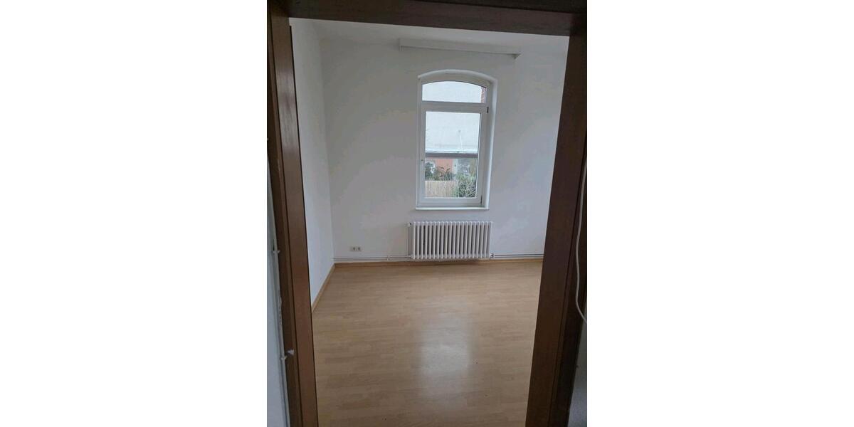 Erdgeschoßwohnung Hannover Herrenhausen-Stöcken - 3 Zimmer, 77 m&sup2;, 1.120&euro; | Angebot:26195493