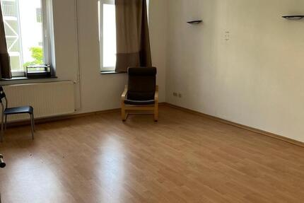 Wohnung Hannover Vahrenwald-List - 3 Zimmer, 116 m&sup2;, 1.050&euro; | Angebot:25904590