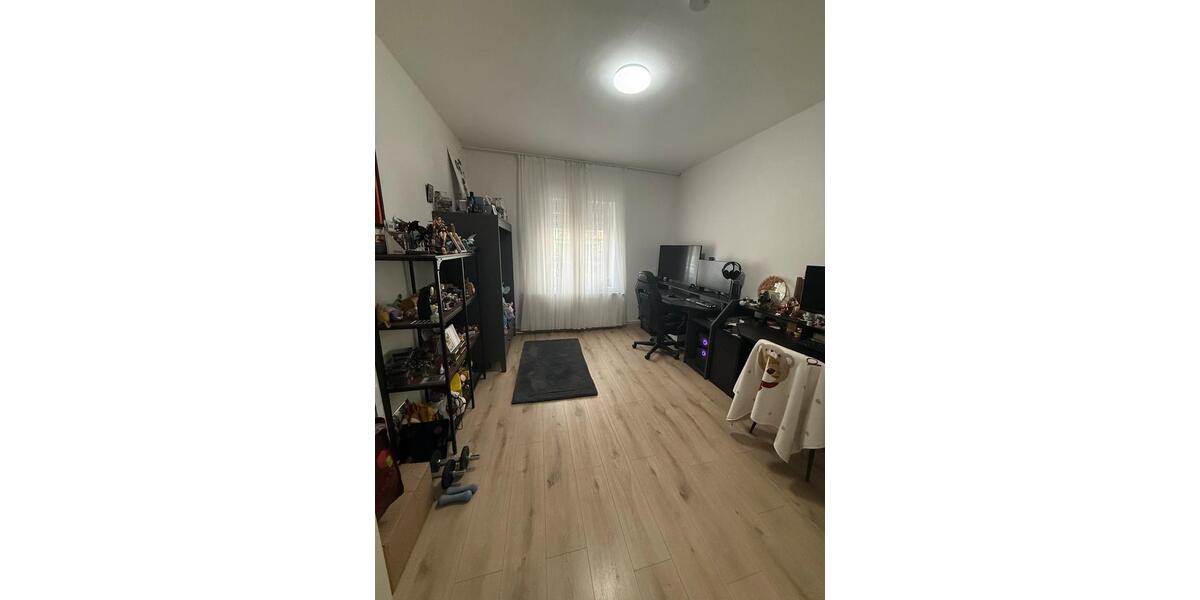 Erdgeschoßwohnung Hannover Vahrenwald-List - 3.5 Zimmer, 90 m&sup2;, 1.220&euro; | Angebot:25948866