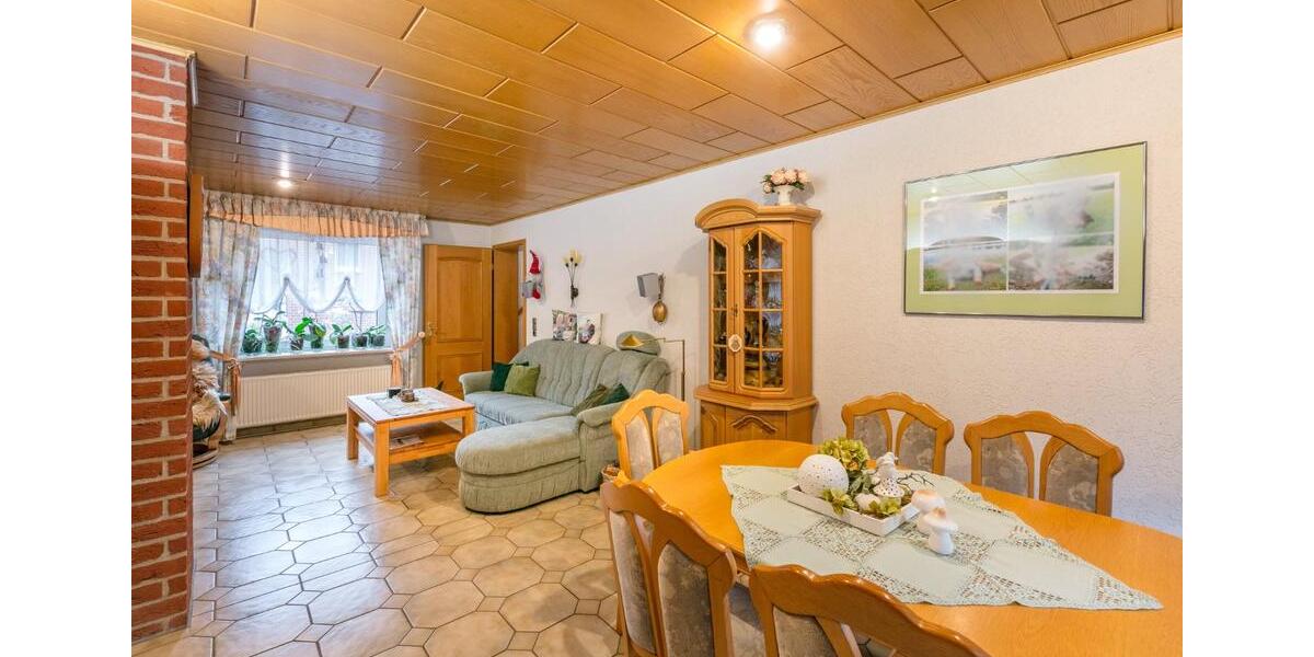 Einfamilienhaus Bad Münder am Deister - 9 Zimmer, 240 m&sup2;, 450.000&euro; | Angebot:21173892