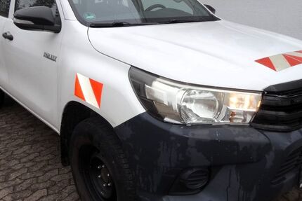 Toyota Hilux 455.352 km 13.066 &euro; Langenhagen 30855