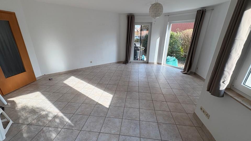 Erdgeschoßwohnung Isernhagen - 3 Zimmer, 83 m&sup2;, 250.000&euro; | Angebot:26097708