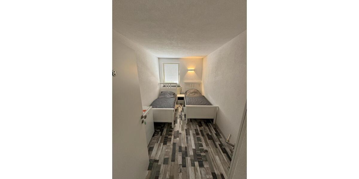 Erdgeschoßwohnung Bad Münder am Deister - 28 Zimmer, 800 m&sup2;, 15&euro; | Angebot:26440236