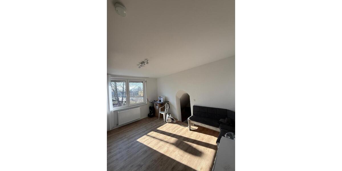 Etagenwohnung Hannover Herrenhausen-Stöcken - 3 Zimmer, 95 m&sup2;, 1.000&euro; | Angebot:25890647