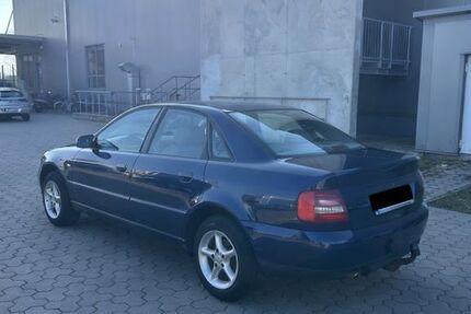Audi A4 290.000 km 1.800 &euro; Hannover 30459