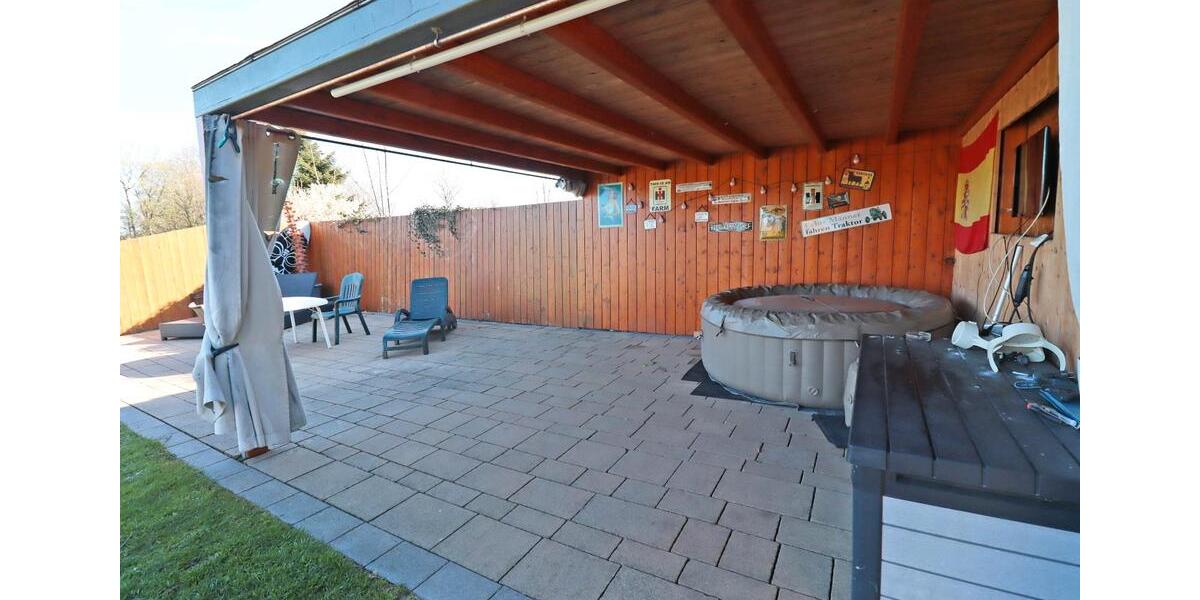 Einfamilienhaus Wunstorf - 6 Zimmer, 250 m&sup2;, 360.000&euro; | Angebot:24977586