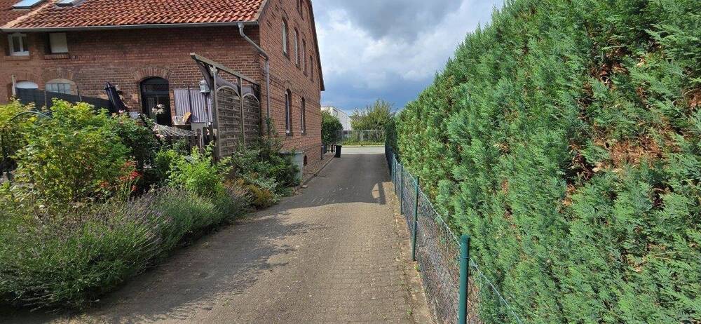 Einfamilienhaus Stadthagen - 6 Zimmer, 132 m&sup2;, 179.000&euro; | Angebot:25686459