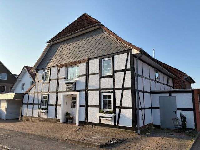 Einfamilienhaus Barsinghausen - 10 Zimmer, 248 m&sup2;, 475.000&euro; | Angebot:20213260