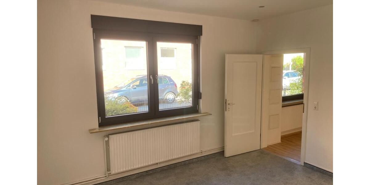 Erdgeschoßwohnung Hannover Herrenhausen-Stöcken - 3 Zimmer, 100 m&sup2;, 1.200&euro; | Angebot:26421306