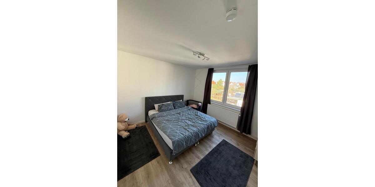 Etagenwohnung Hannover Herrenhausen-Stöcken - 3 Zimmer, 95 m&sup2;, 1.000&euro; | Angebot:25890647