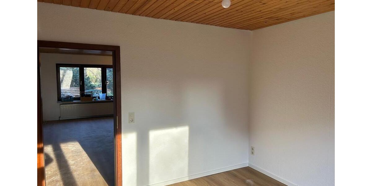 Doppelhaushälfte Burgwedel - 4 Zimmer, 116 m&sup2;, 1.250&euro; | Angebot:25834126