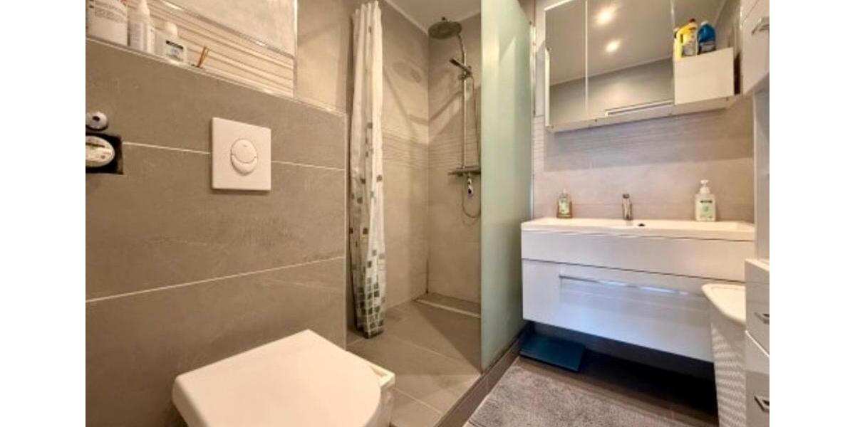 Etagenwohnung Seelze - 6 Zimmer, 130 m&sup2;, 320.000&euro; | Angebot:26049294