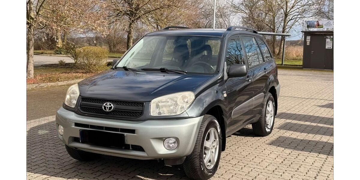Toyota RAV 4 185.745 km 4.490 &euro; Neustadt 31535
