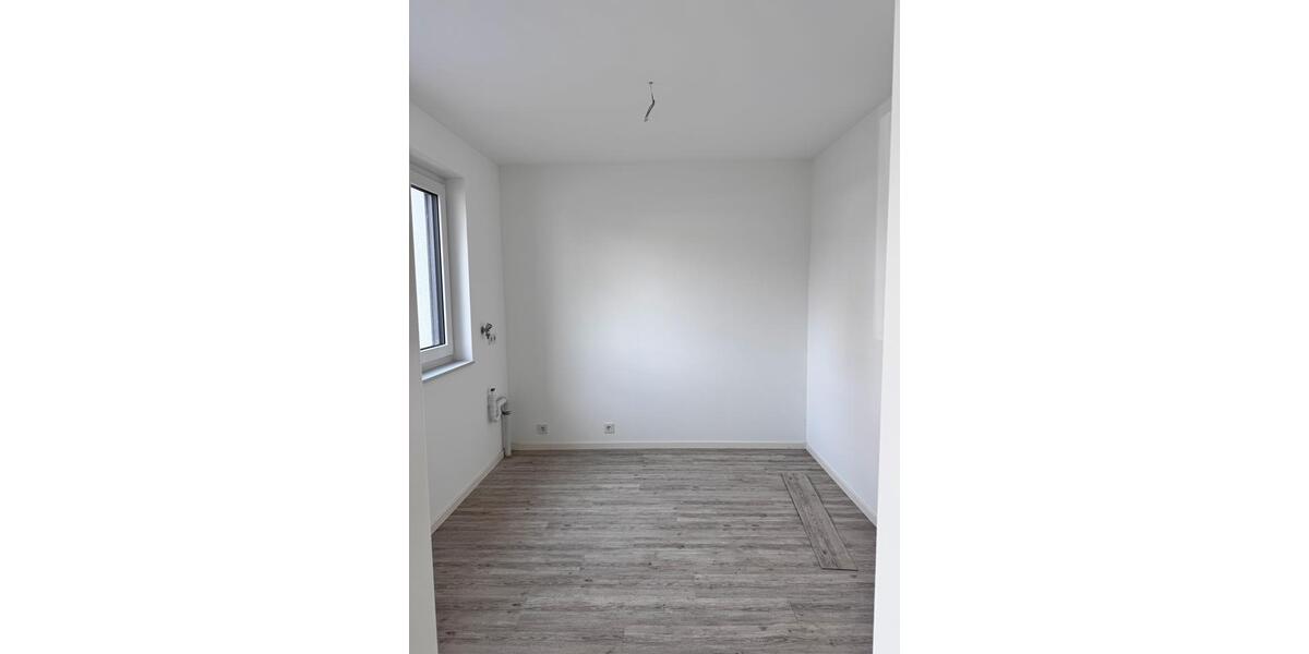 Maisonettenwohnung Wunstorf - 5 Zimmer, 141 m&sup2;, 2.200&euro; | Angebot:25960055