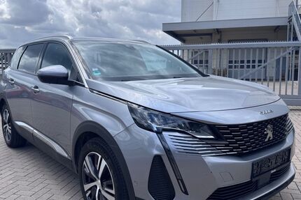 Peugeot 5008 245.000 km 15.300 &euro; Hannover 30179