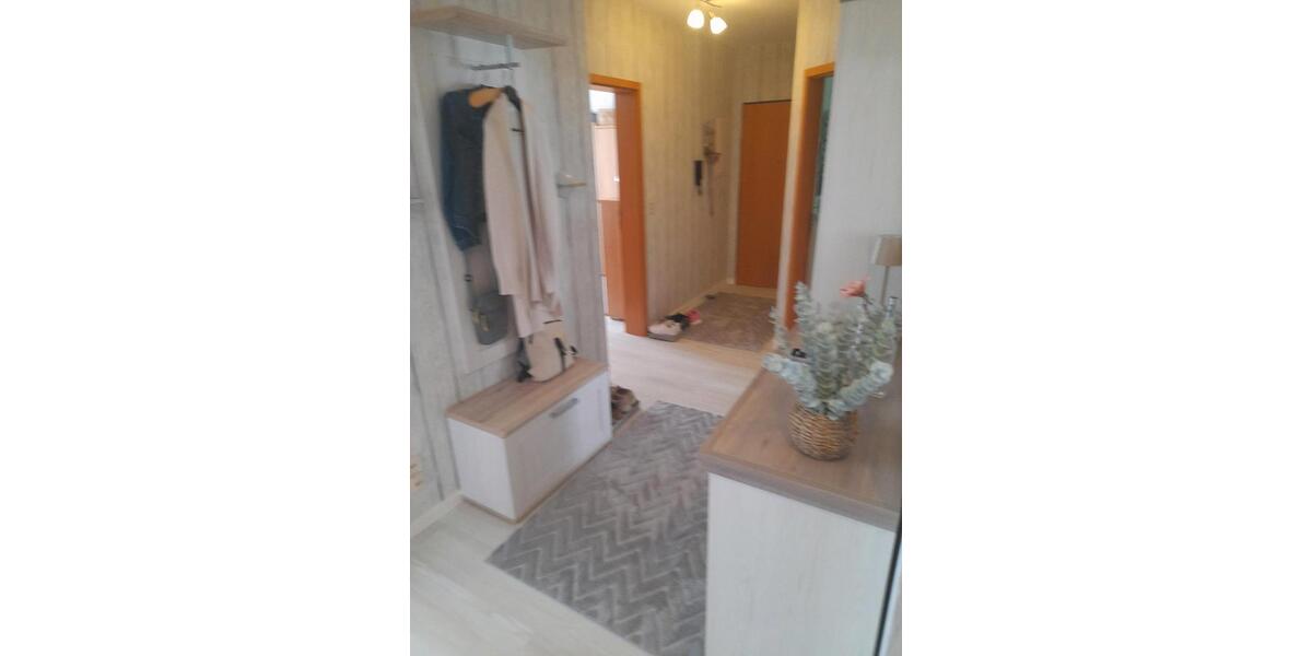 Etagenwohnung Lehrte - 3 Zimmer, 81 m&sup2;, 175.000&euro; | Angebot:27490312