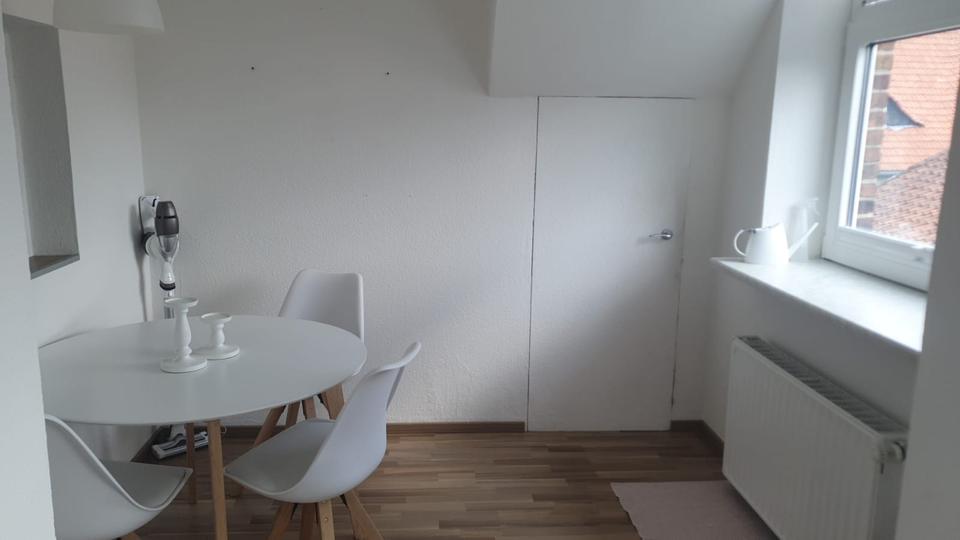 Etagenwohnung Springe - 4 Zimmer, 150 m&sup2;, 1.050&euro; | Angebot:26044837