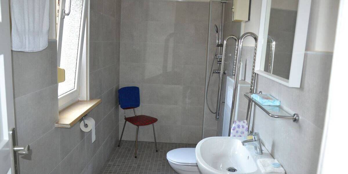 Mehrfamilienhaus, Wohnhaus Barsinghausen Nordgoltern - 5 Zimmer, 167 m&sup2;, 229.000&euro; | Angebot:25681935