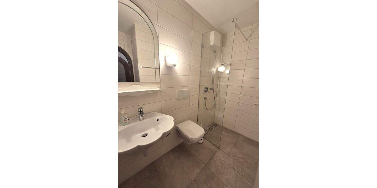 Etagenwohnung Hannover Südstadt - 3 Zimmer, 110 m&sup2;, 1.400&euro; | Angebot:25731739