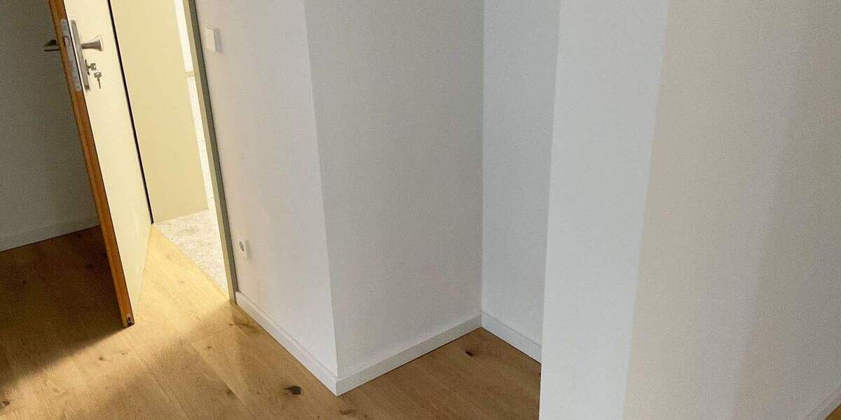 Etagenwohnung Hannover Döhren - 3 Zimmer, 83 m&sup2;, 1.290&euro; | Angebot:25672151