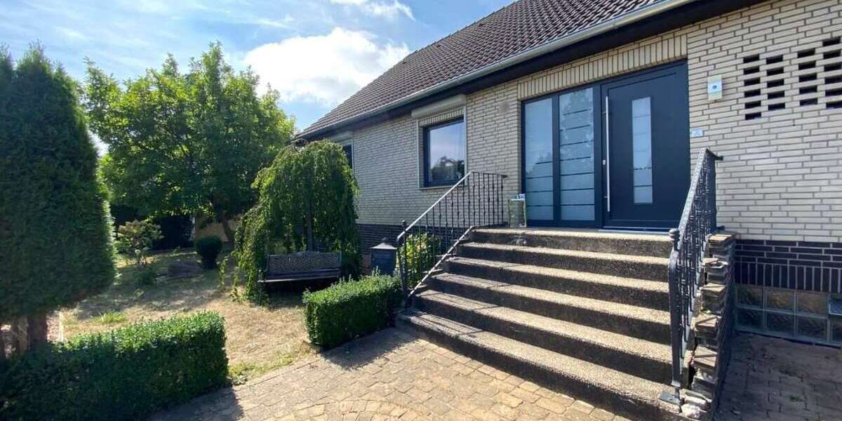 Einfamilienhaus Lindhorst - 5 Zimmer, 180 m&sup2;, 349.000&euro; | Angebot:25942059