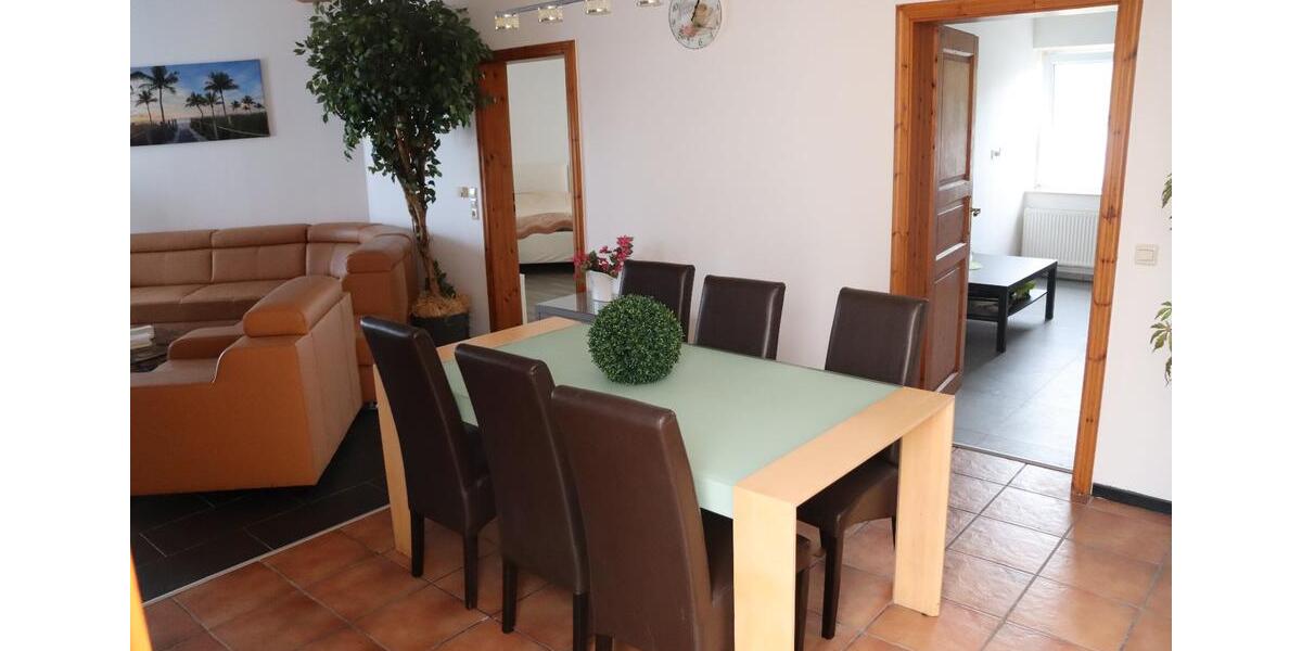 Etagenwohnung Hannover Vahrenwald-List - 4 Zimmer, 129 m&sup2;, 600&euro; | Angebot:25919880
