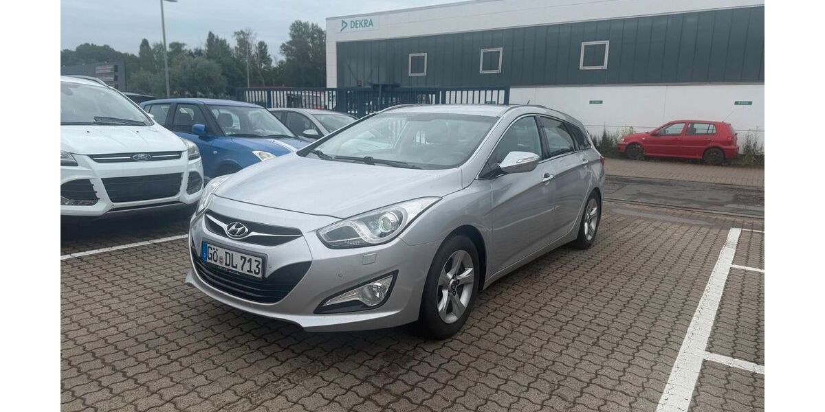 Hyundai i40 217.000 km 3.700 &euro; Seelze 30926