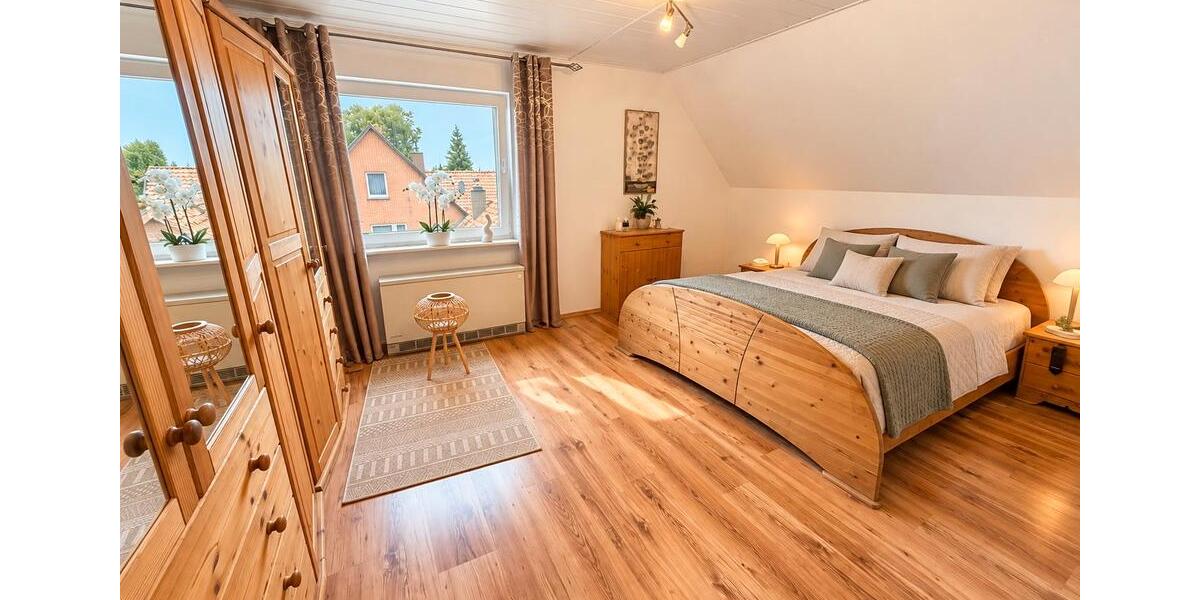 Etagenwohnung Stadthagen - 8 Zimmer, 145 m&sup2;, 255.000&euro; | Angebot:27493412