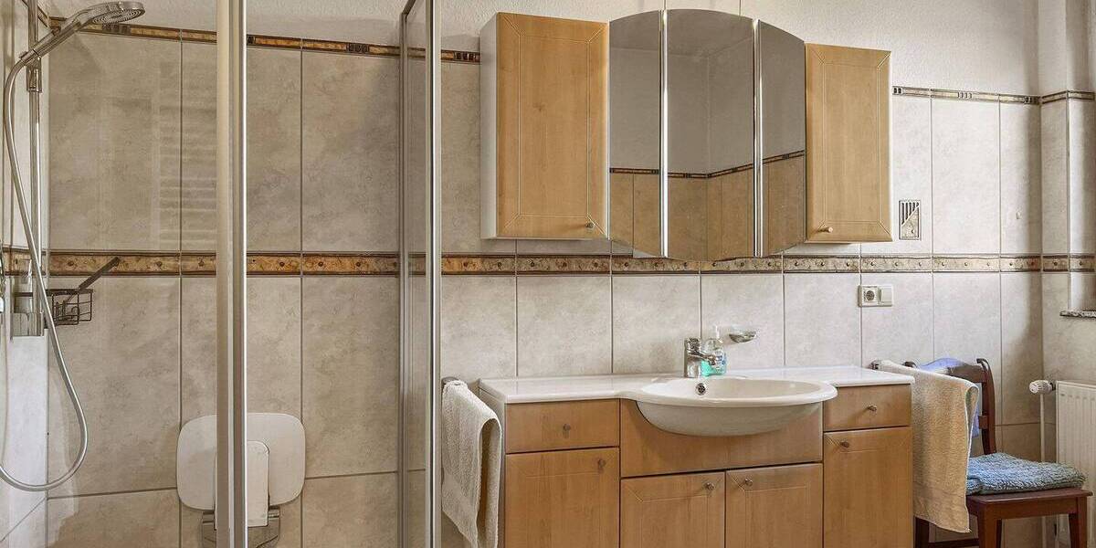 Einfamilienhaus Stadthagen - 1 Zimmer, 362 m&sup2;, 295.000&euro; | Angebot:26609022