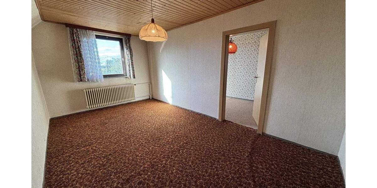 Einfamilienhaus Lehrte Ahlten - 8 Zimmer, 129 m&sup2;, 355.000&euro; | Angebot:25731751